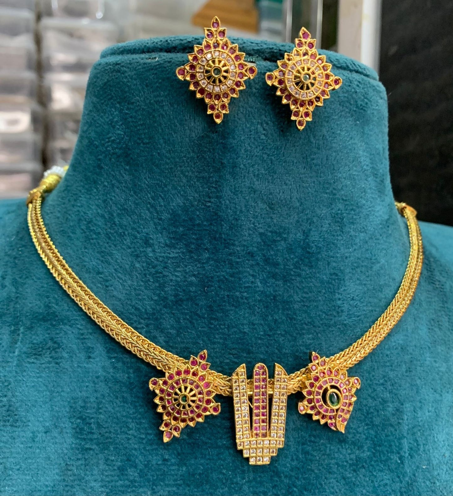 Tirupati Balaji Choker Aksha Trends