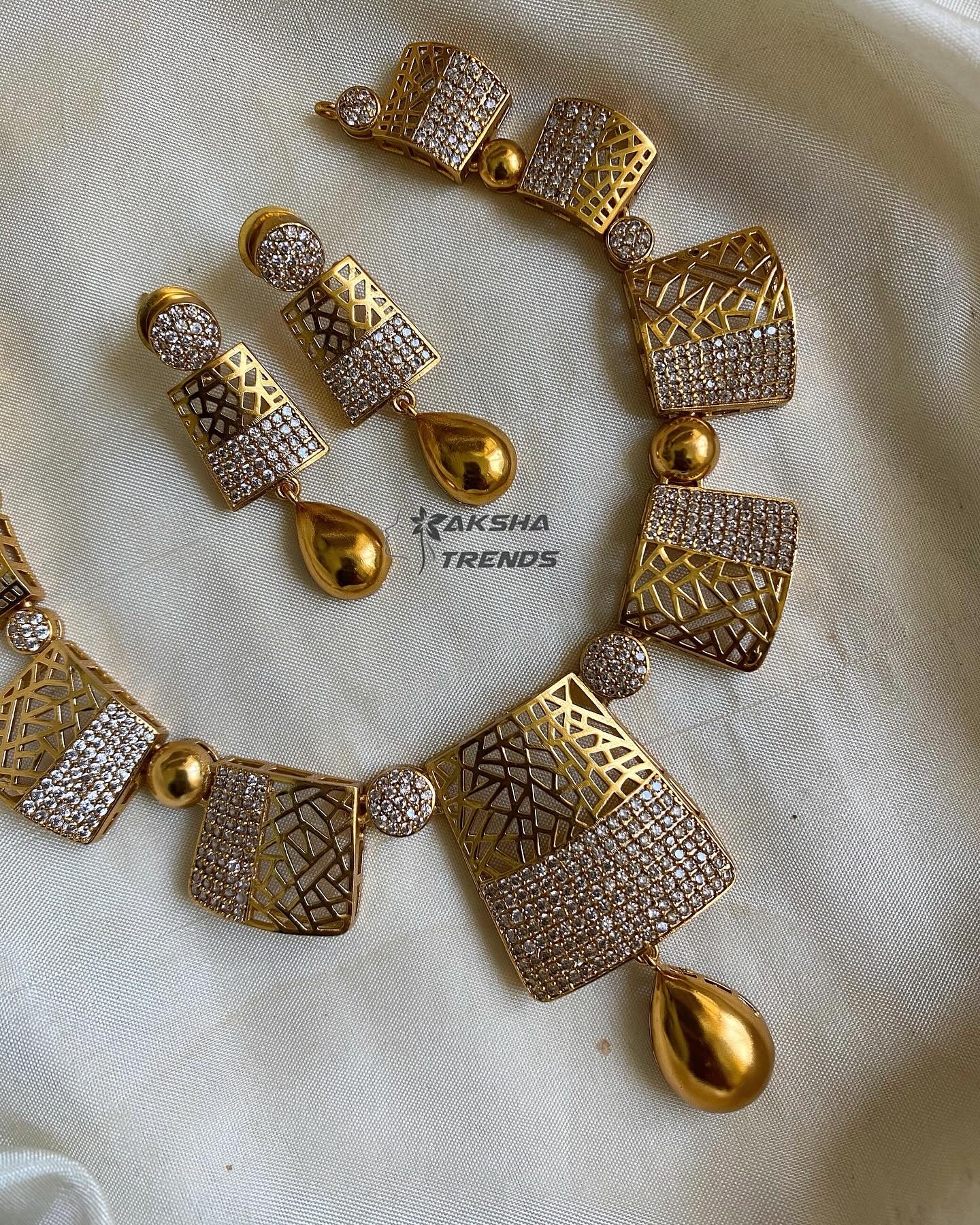 Premium block AD necklace Aksha Trends