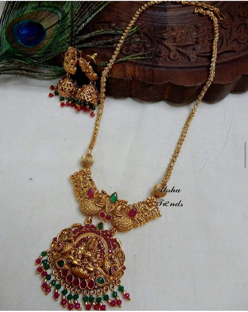 Lakshmi pendant chain Aksha Trends