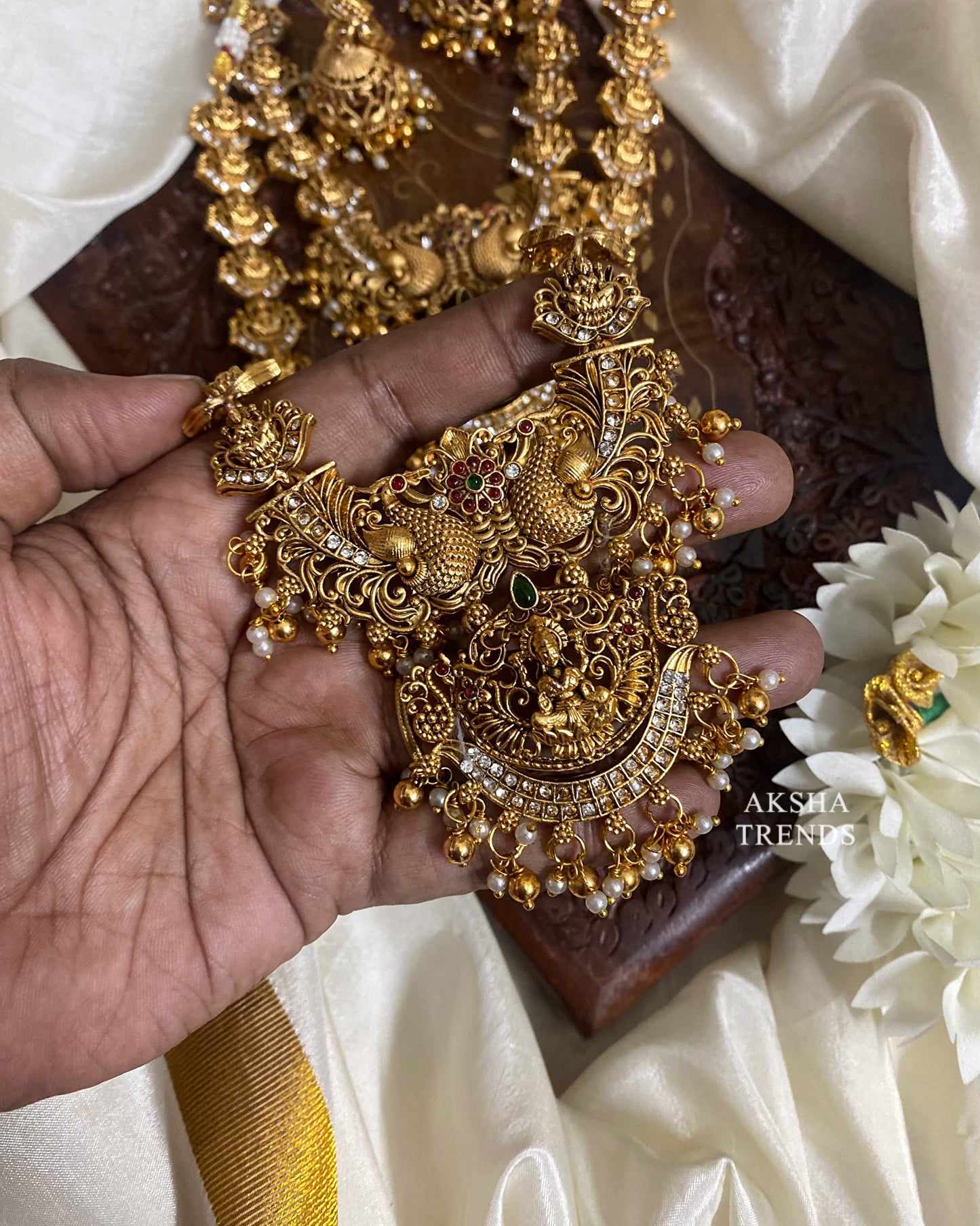 Nagas Temple Bridal Combos -Gold Aksha Trends