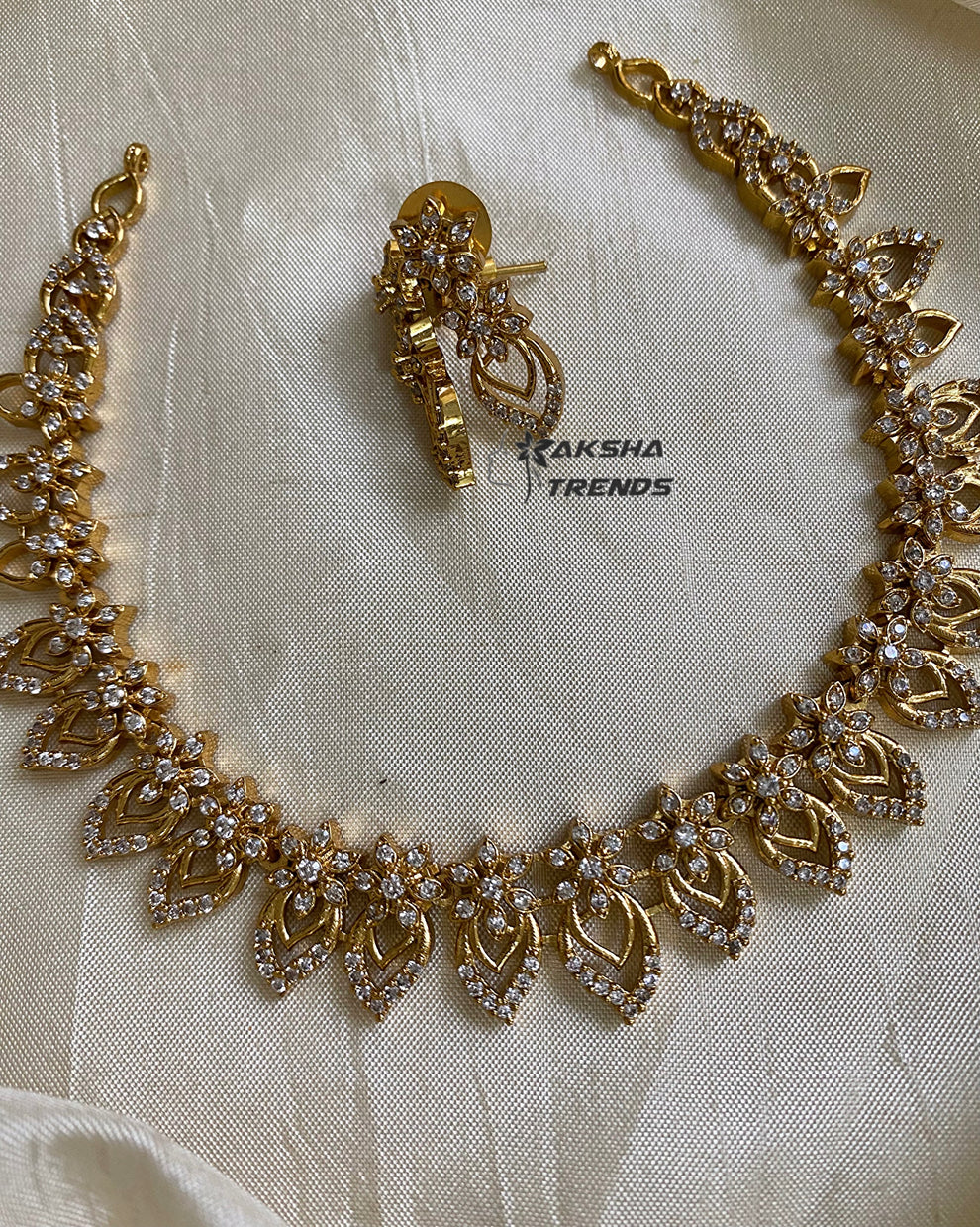 Flora leaf Diamond necklace Aksha Trends 