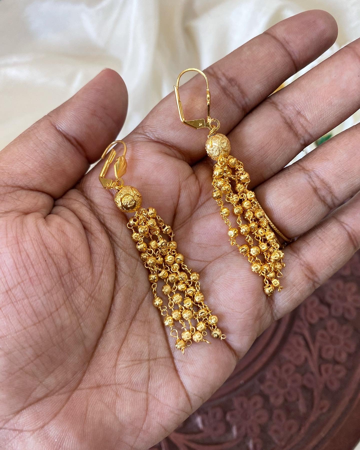 Latest gold pearl hot sale chain designs