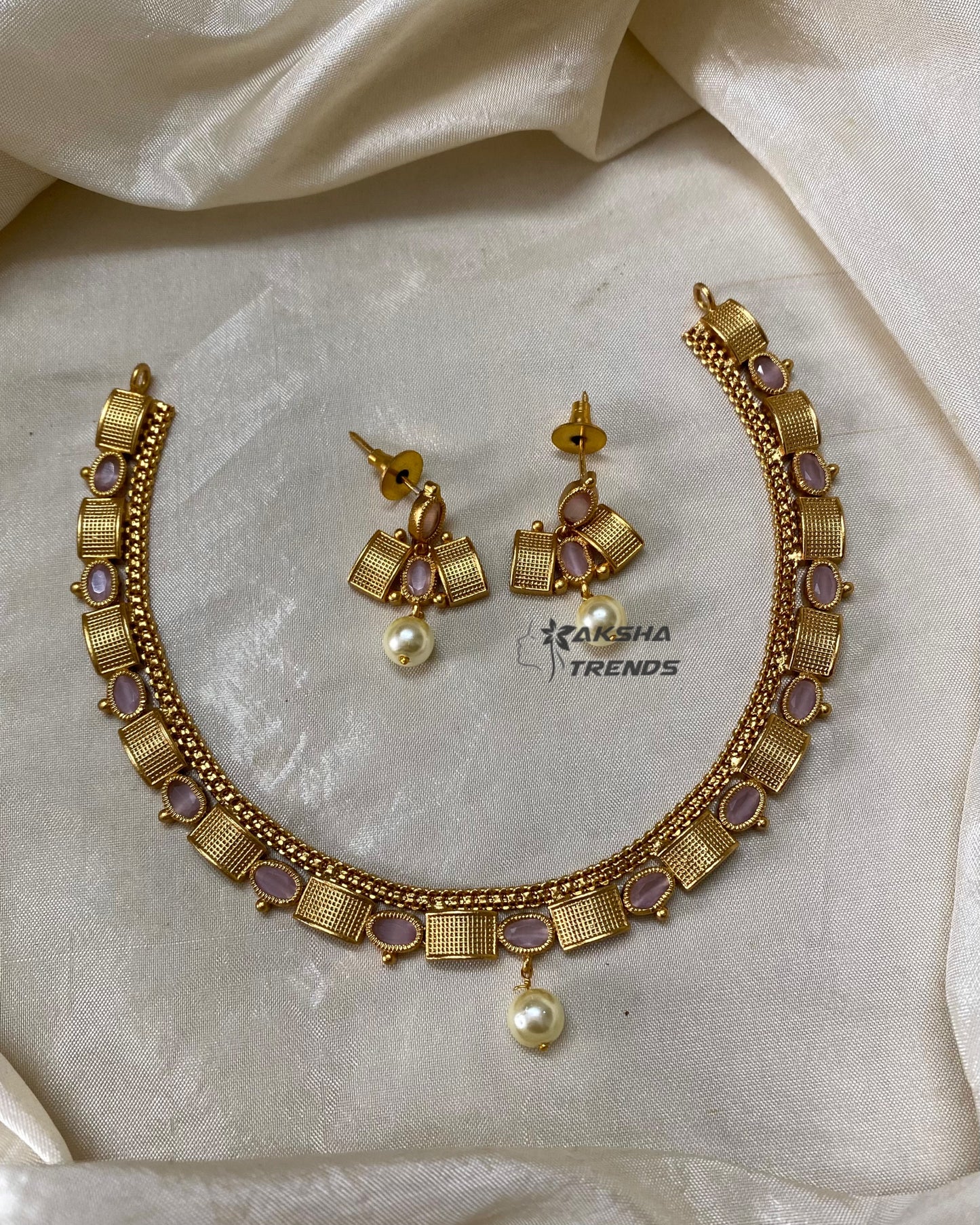 Golden stone necklace Aksha Trends