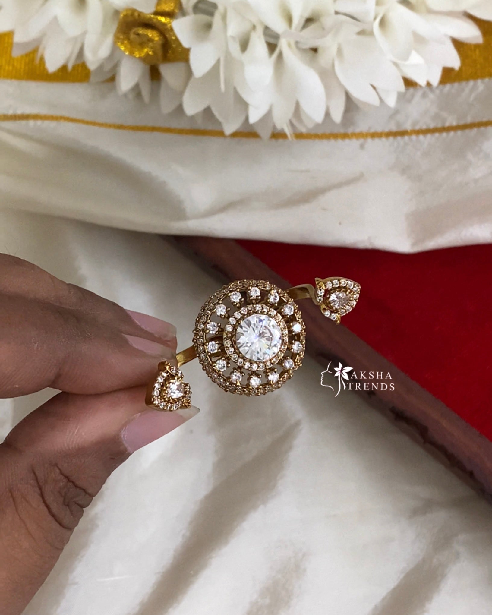 Royal diamond finger rings -white Aksha Trends