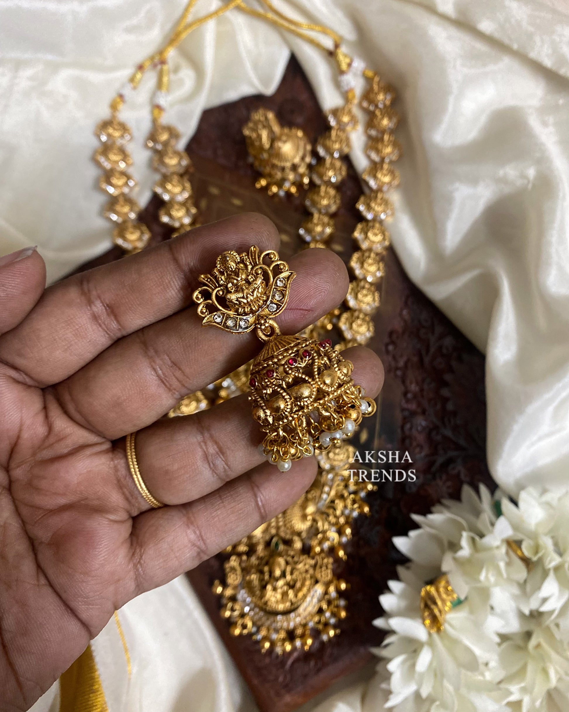 Nagas Temple Bridal Combos -Gold Aksha Trends