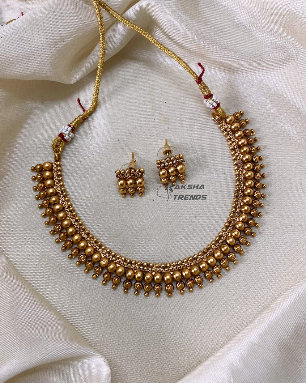 Golden bead necklace 