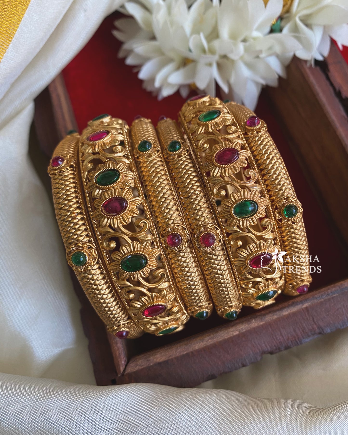 Bridal stone Bangles (6pc) Aksha Trends