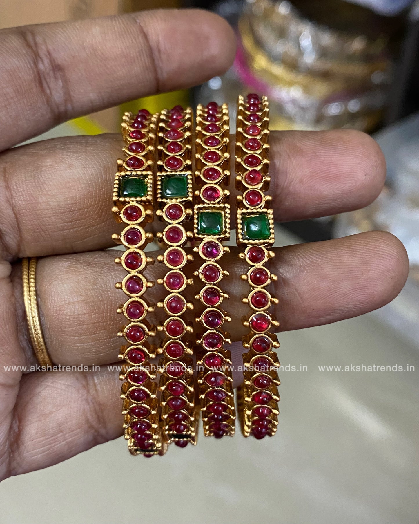 Antique kemp stone bangles Aksha Trends