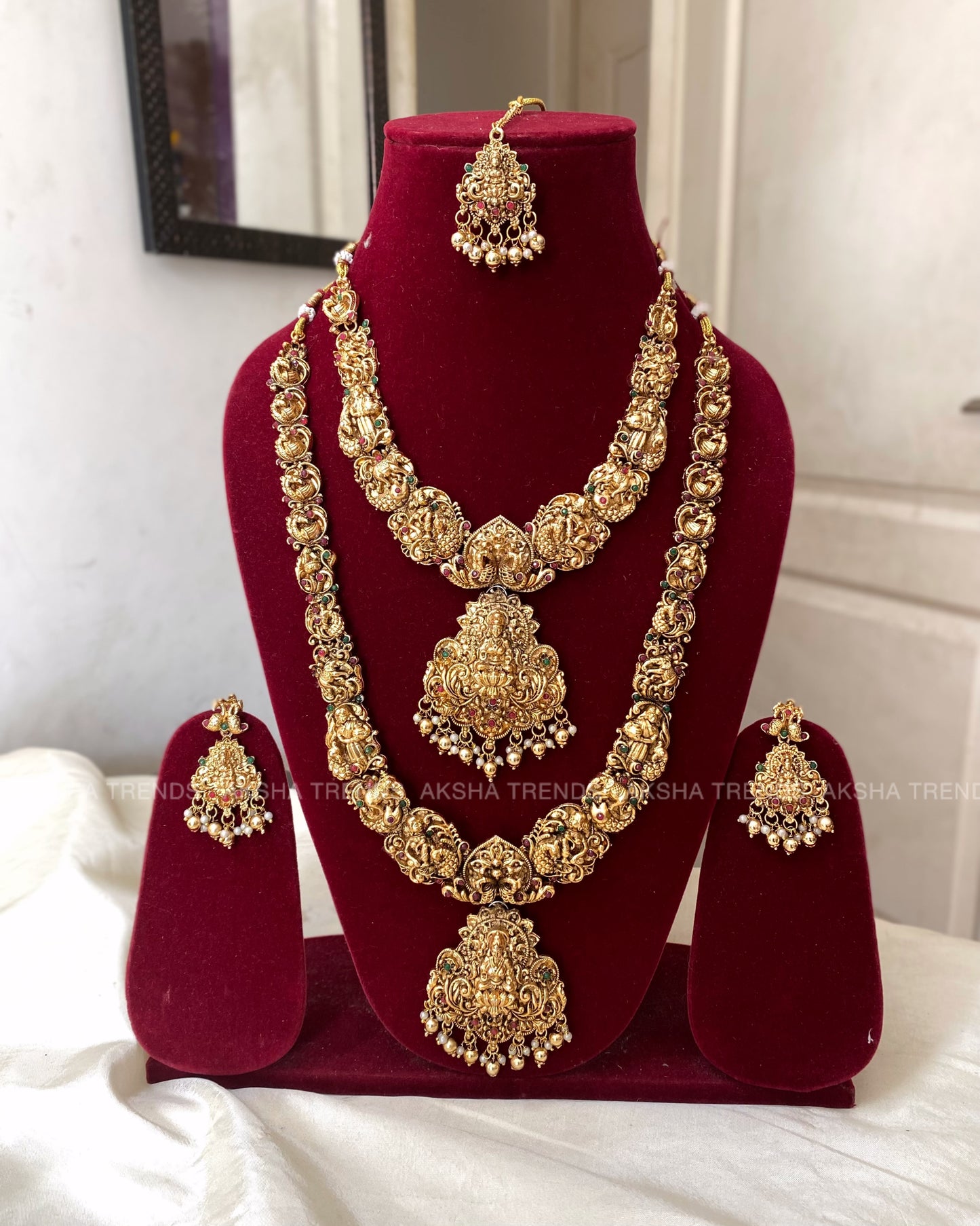 Temple bridal combos -Gold Aksha Trends