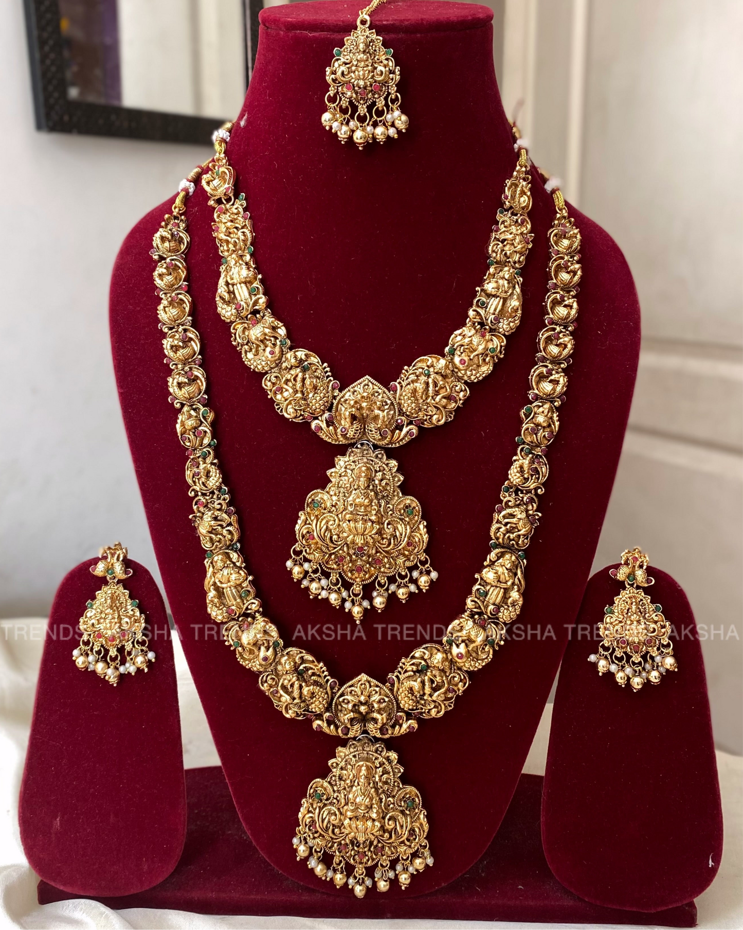 Temple bridal combos -Gold Aksha Trends