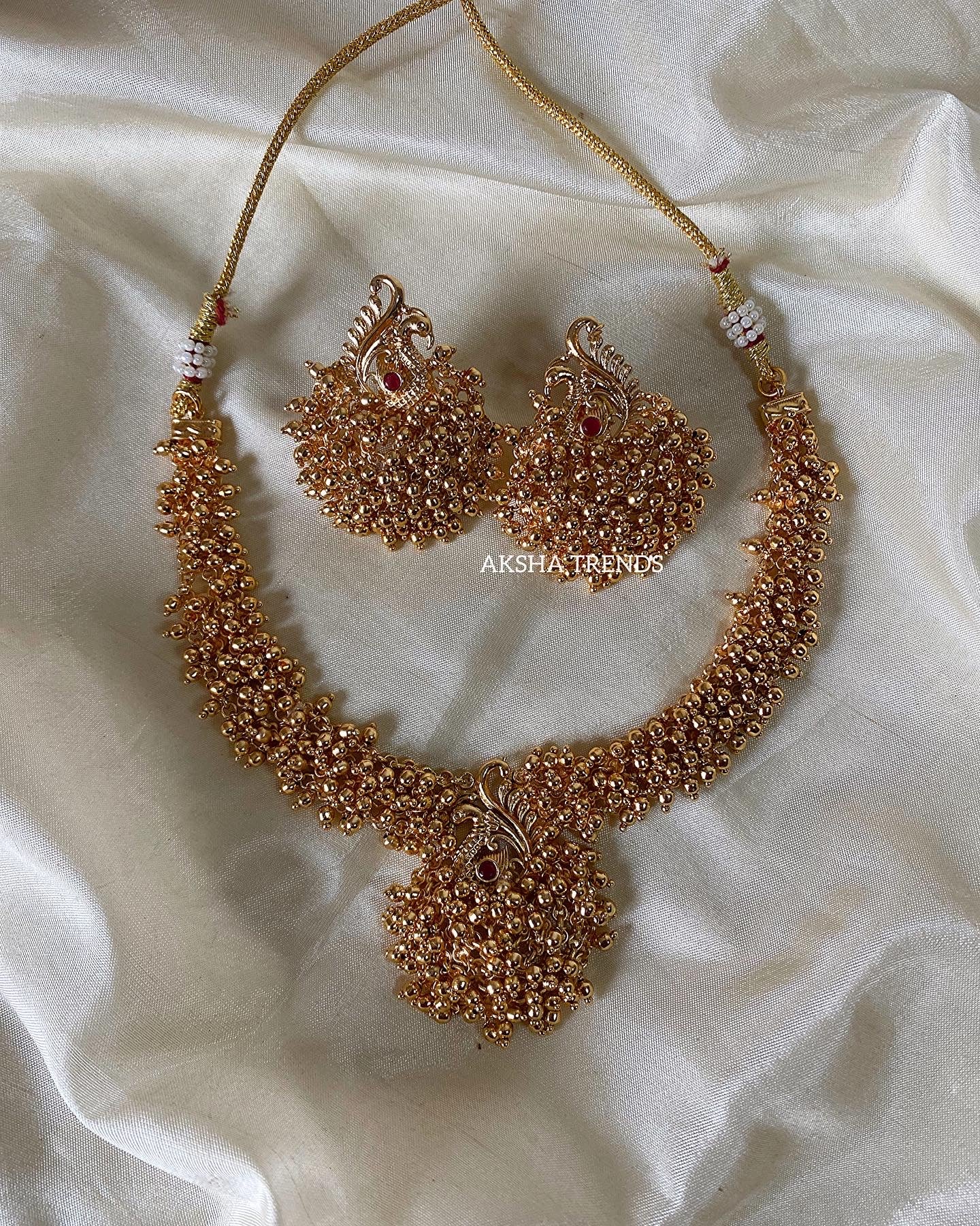 Cluster bead necklace-premium brassgold Aksha Trends