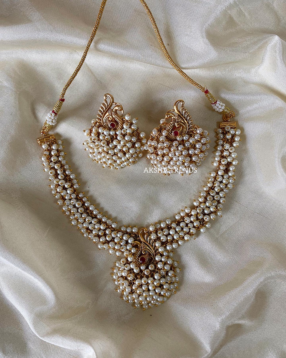 Cluster bead necklace-premium brassgold Aksha Trends 