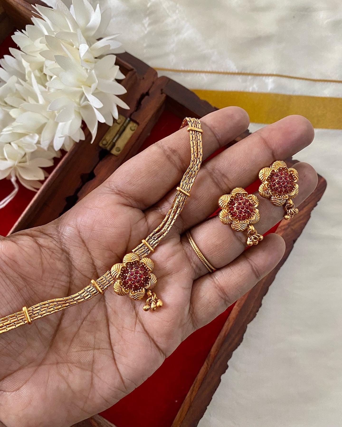 Antique premium flower attigai Aksha Trends