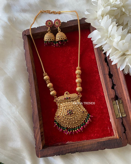 Nonidol design premium pendant set Aksha Trends