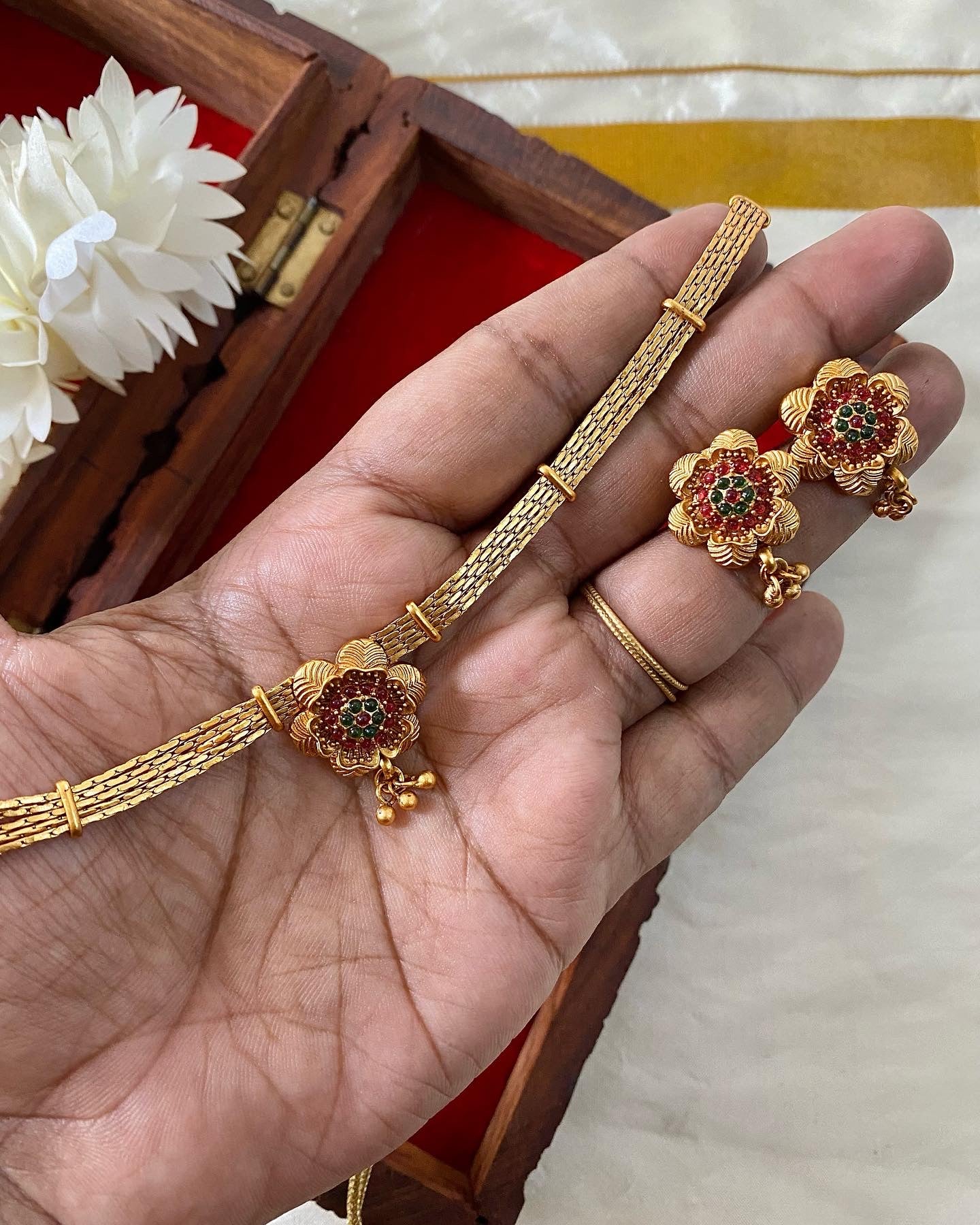 Antique premium flower attigai Aksha Trends