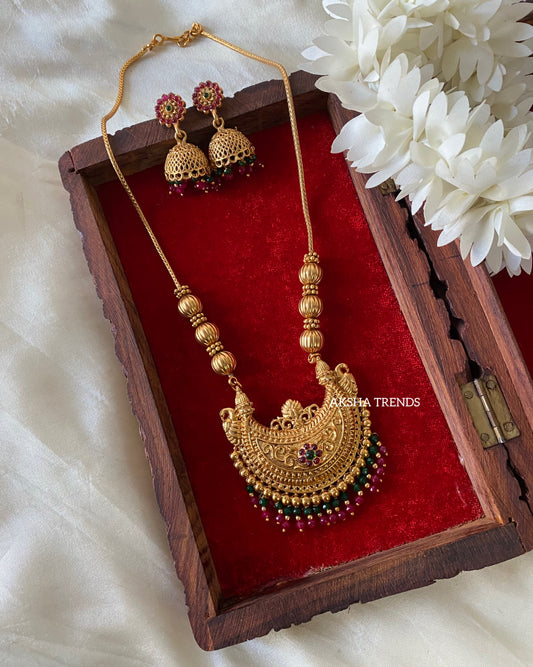 Pirai pendant set premium Aksha Trends