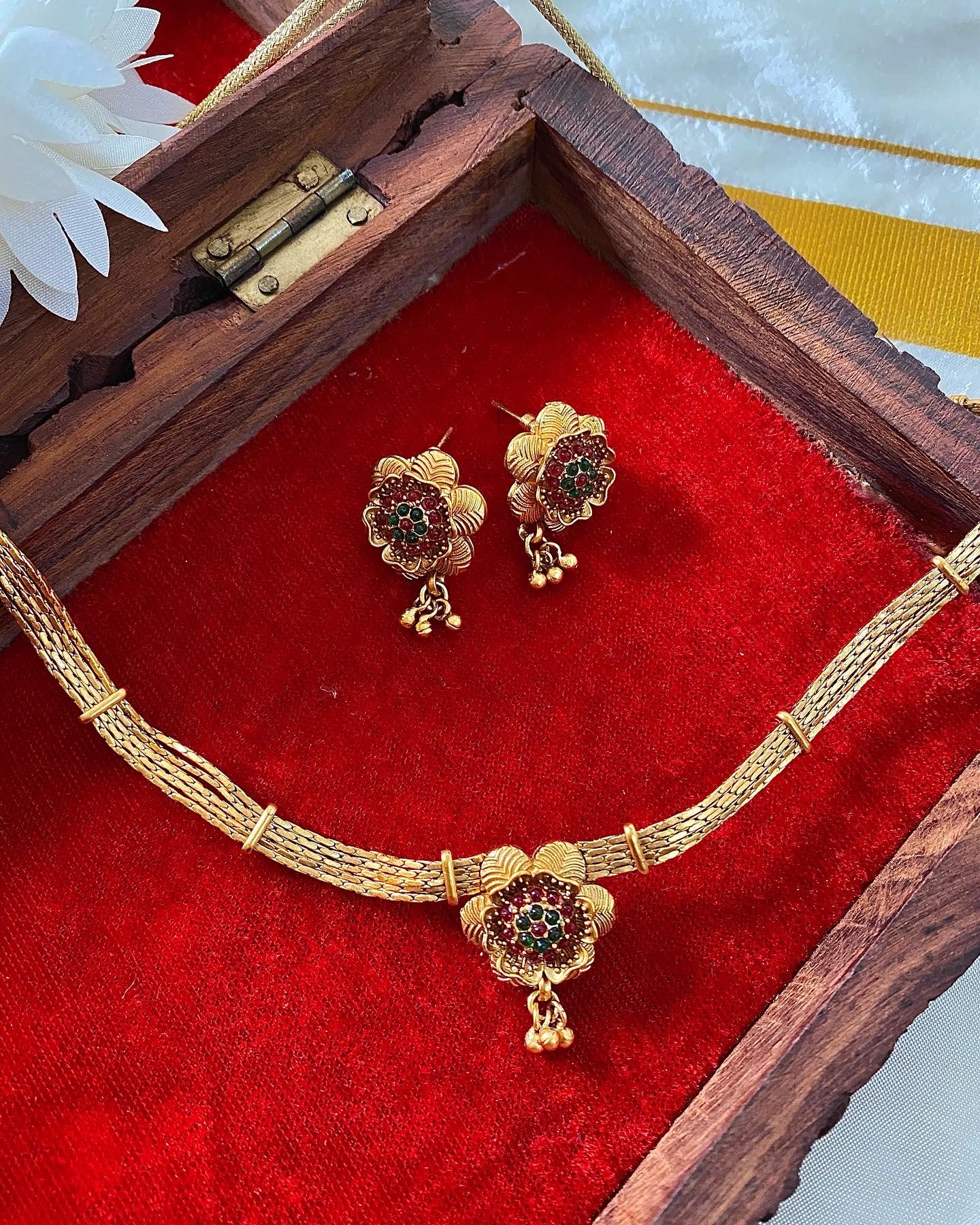 Antique premium flower attigai Aksha Trends